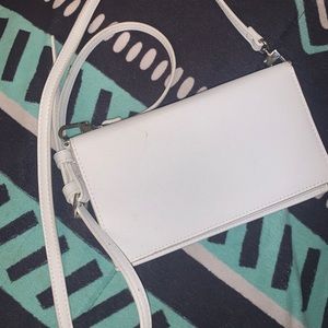 Crossbody wallet